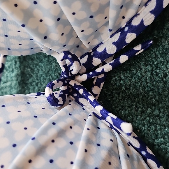 Victorias Secret Bikini - Picture 7 of 11